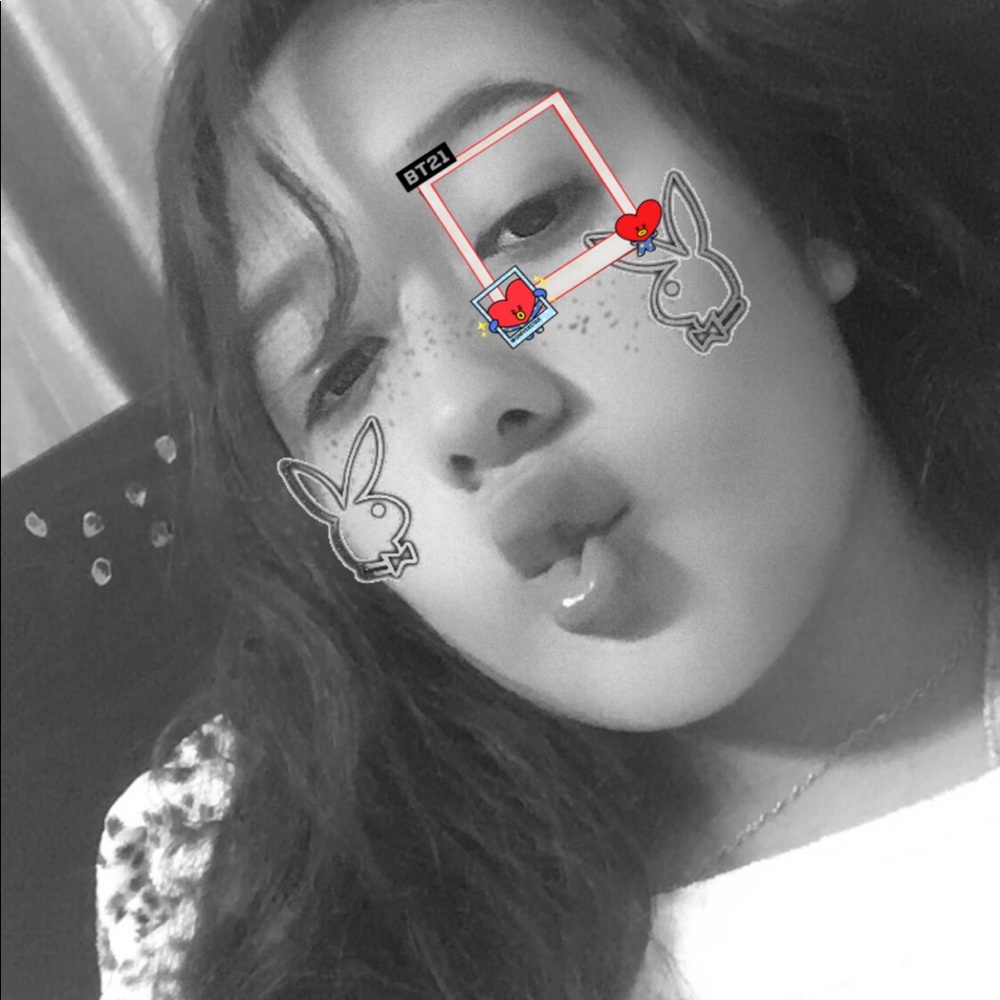 Meet your Posher, Julissa